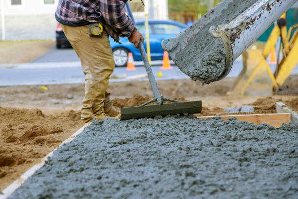 Best Concrete Pool Decks in Whiteriver, AZ